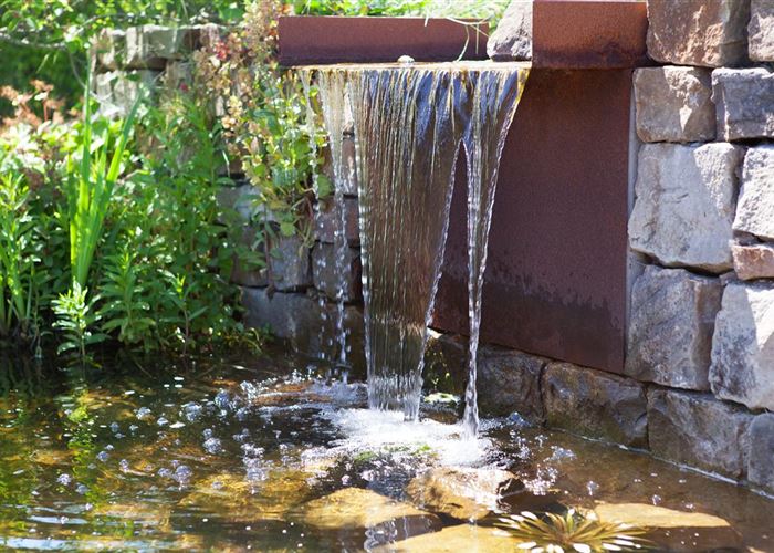 Ein Hauch von Luxus: Der Whirlpool im eigenen Garten